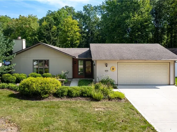 5153 N Barton Rd, North Ridgeville, OH 44039