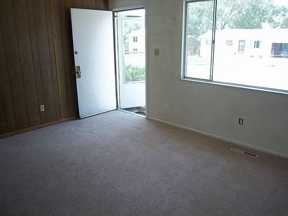 3rd image of 3555 Darkwood Pl