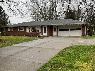 219 Parkview Cir, Smithville, OH 44677