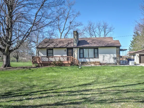 5066 Reid Rd, Swartz Creek, MI 48473