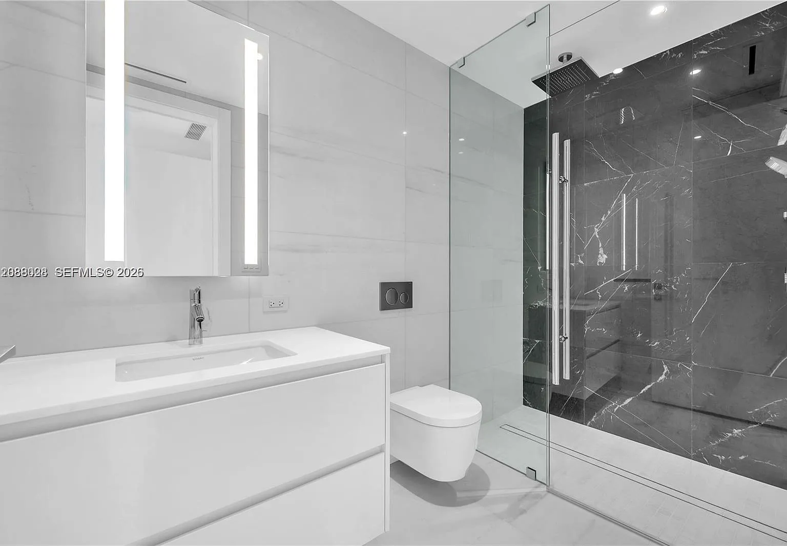 3 bed, 3.5 bath, 2181 sqft, $18,500 — Photo 4