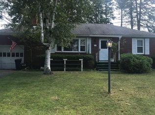 31 Forest Dr, Albany, NY