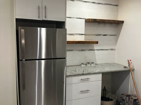 973 Montgomery Street image 1 of 14