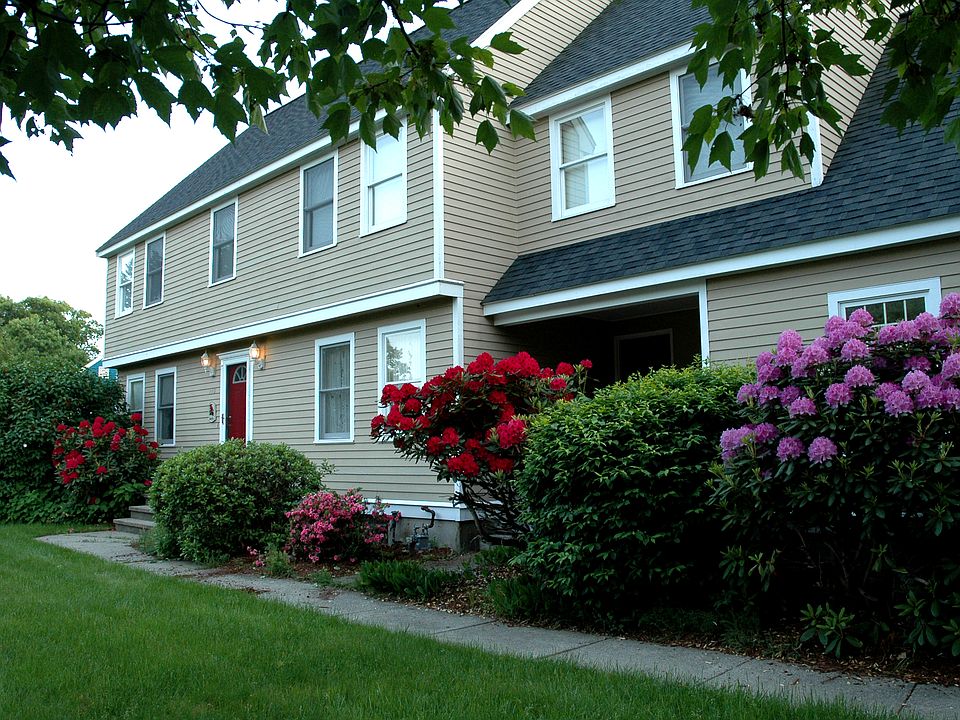 2nd image of 140 Desimone Dr