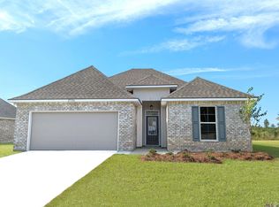 23186 Antler Lake Dr, Denham Springs, LA 70726