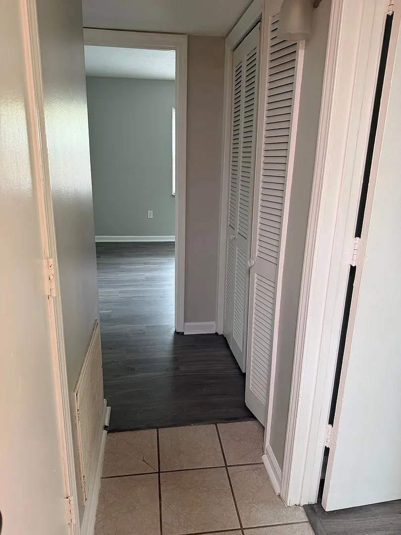 812 Burwind Court - Building 2 — Photo 3