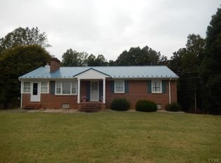 1657 Hat Creek Rd, Brookneal, VA 24528