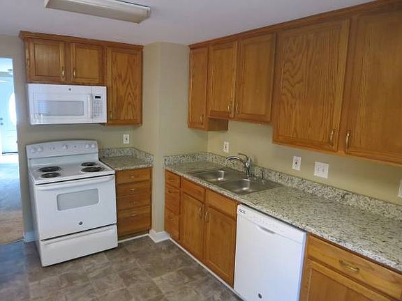 3rd image of 9416 Candleberry Ct