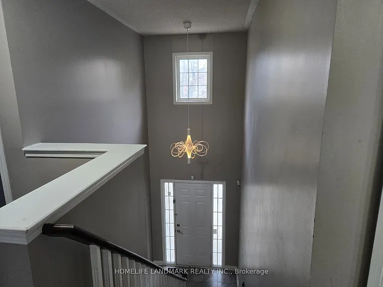 19 Wetmeadow Dr — Photo 9