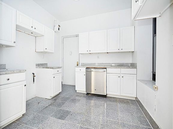4th image of 854 W 180th St APT 2g