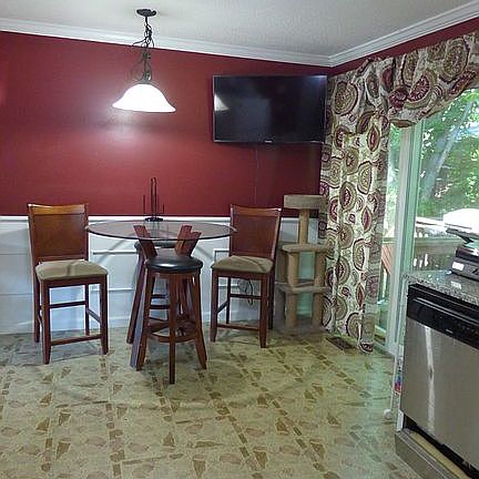 5th image of 44 Gillis St #F