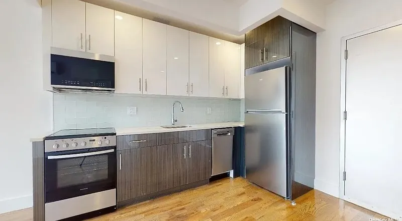 1 bed, 1.0 bath, $2,600 — Photo 2