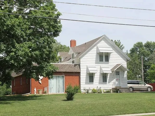 521 S Walnut St, Cameron, MO 64429