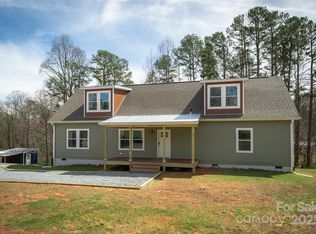 138 Lee Dr, Marion, NC 28752