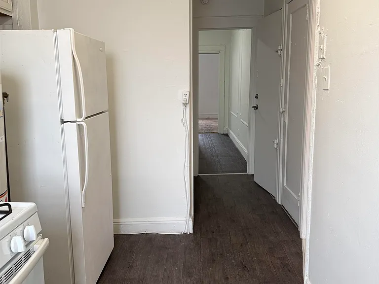 434 Central Ave #3L — Photo 7