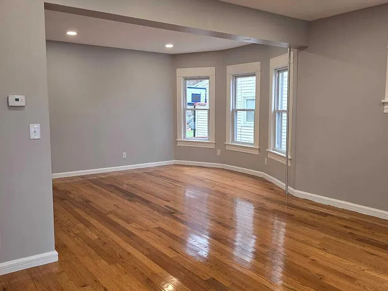 530 Myrtle St — Photo 6