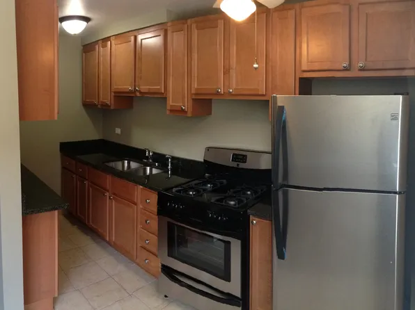 1945 Hickory Rd APT 3A, Homewood, IL 60430