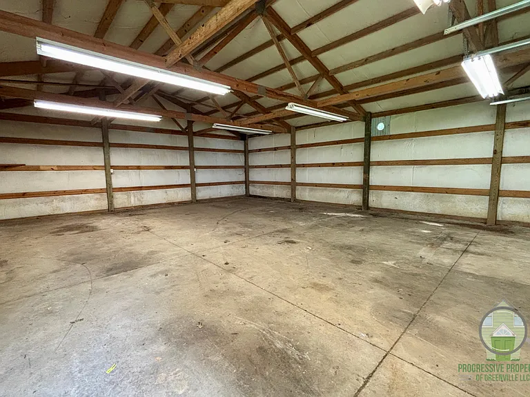 68 Honeysuckle Dr — Photo 21