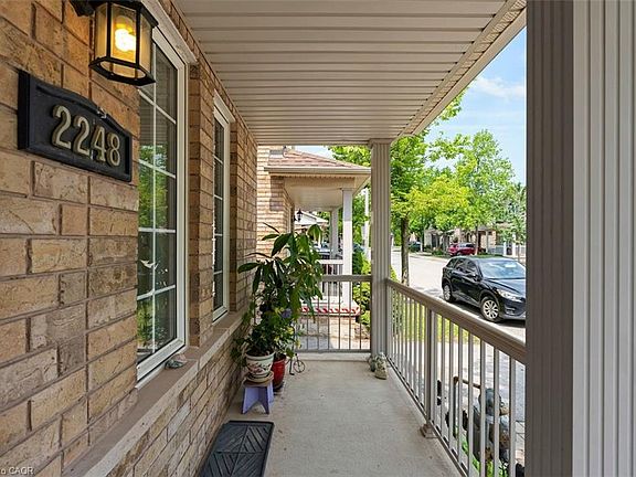 4th image of 2248 Seton Cres