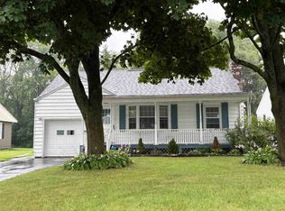 28 Hospital Dr, Massena, NY 13662