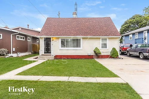 510 E Clarendon Dr Photo 1