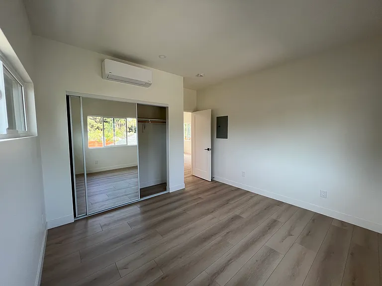 637 Pine Tree Ln — Photo 15