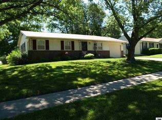 3100 SW Crest Dr, Topeka, KS 66614