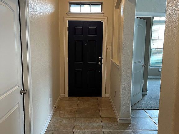 4th image of 540 Braewick Dr