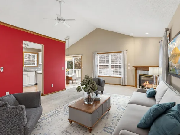 7506 Hampton Ln, Shakopee, MN 55379