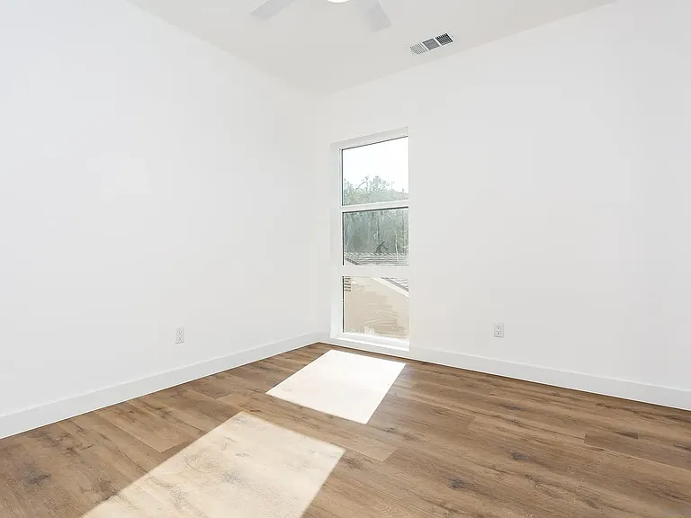 5721 Campanile Way — Photo 13