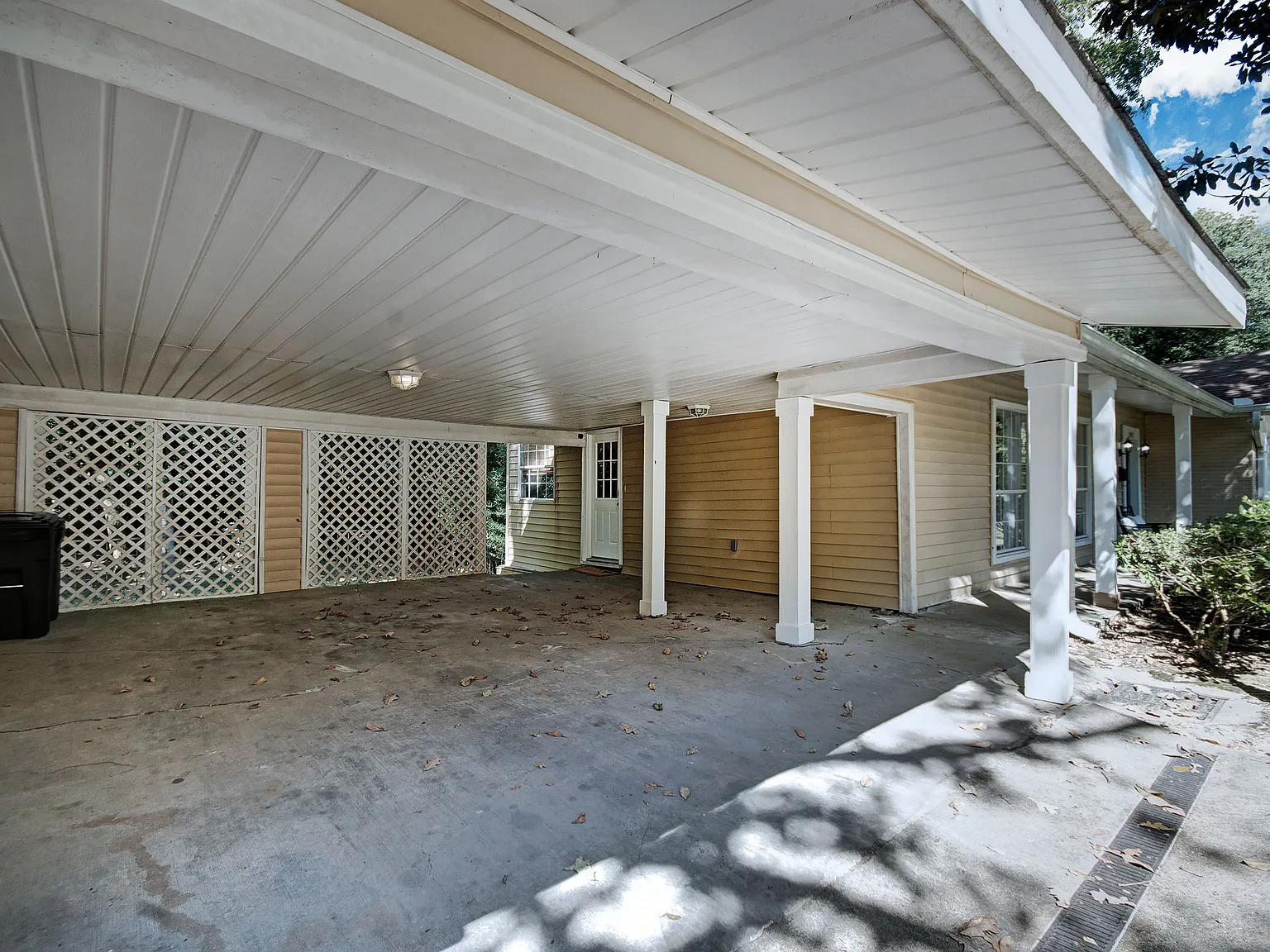 2 bed, 1554 sqft, $3,900 — Photo 4