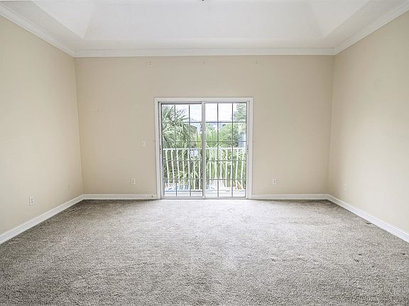 5th image of 361 Royal Caribbean Ct