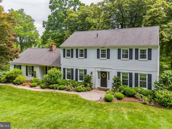 501 Fox Run Ln, Bryn Mawr, PA 19010