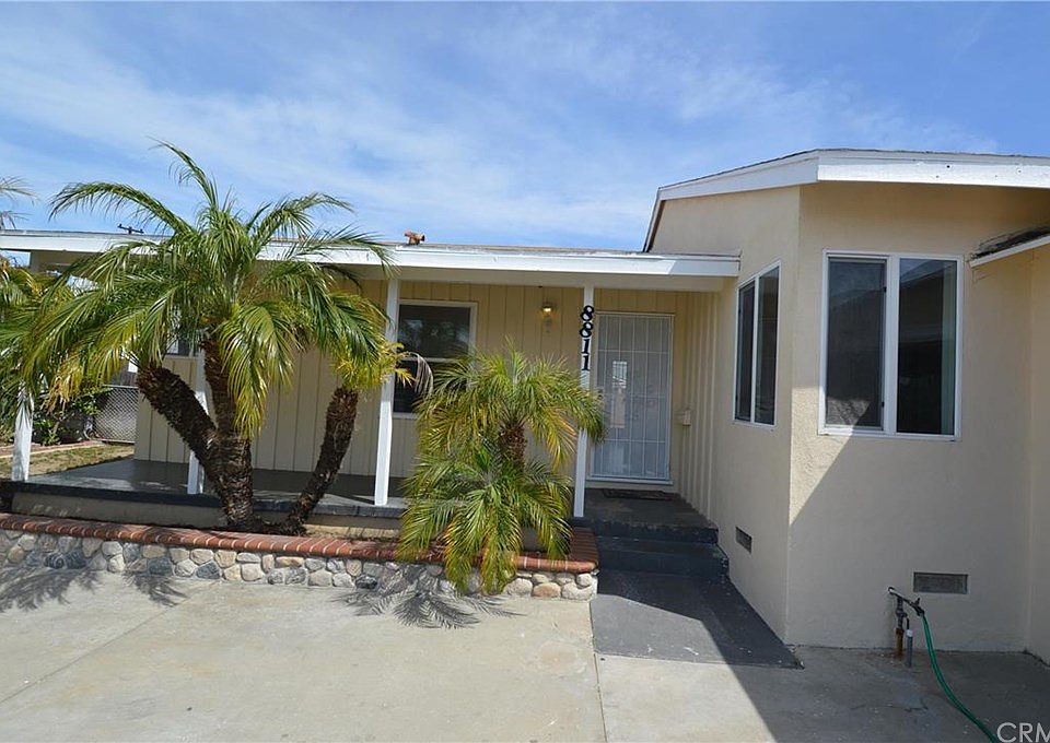 1st image of 8811 Acacia Ave