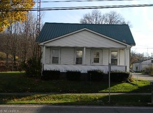 19 E Main St, Dellroy, OH 44620