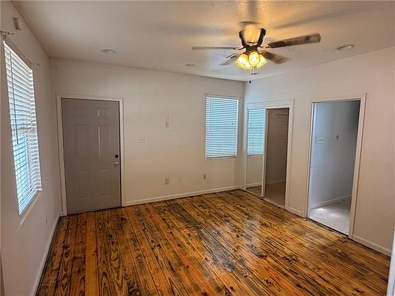 3rd image of 4821 Saint Anthony Ave