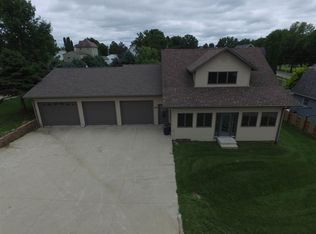 404 E North St, Monona, IA 52159