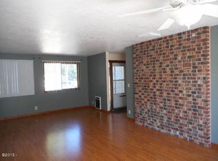 725 SW Range Dr, Waldport, OR 97394