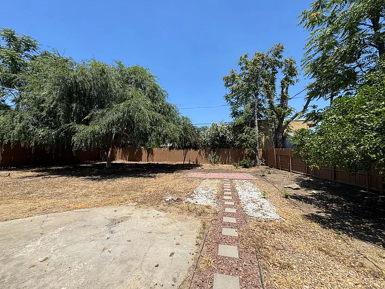 4789 E Hedges Ave — Photo 27