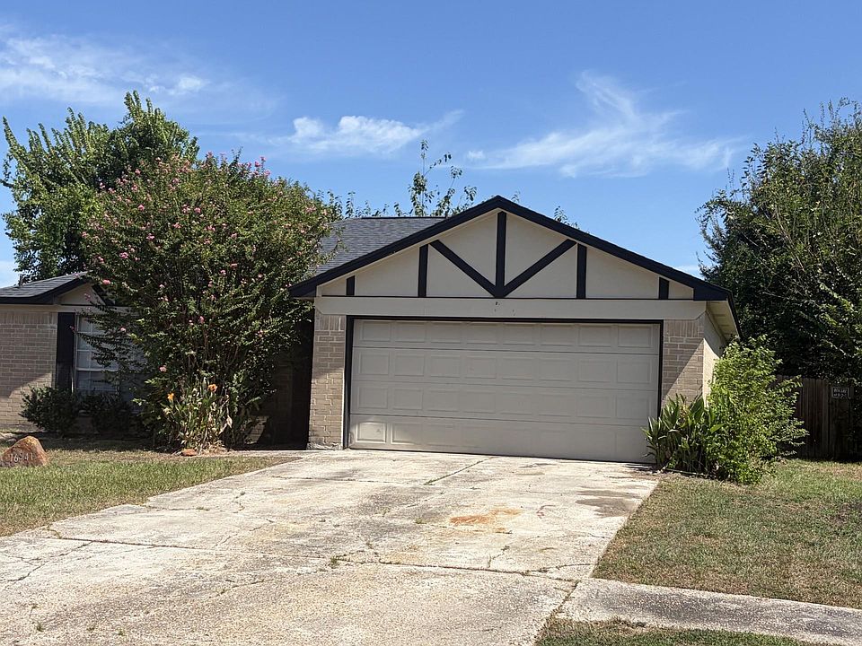 1st image of 16941 Larkspur St
