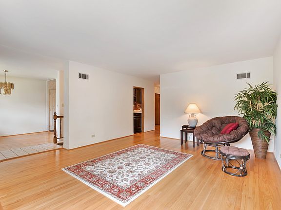 Living Room / Dining Room