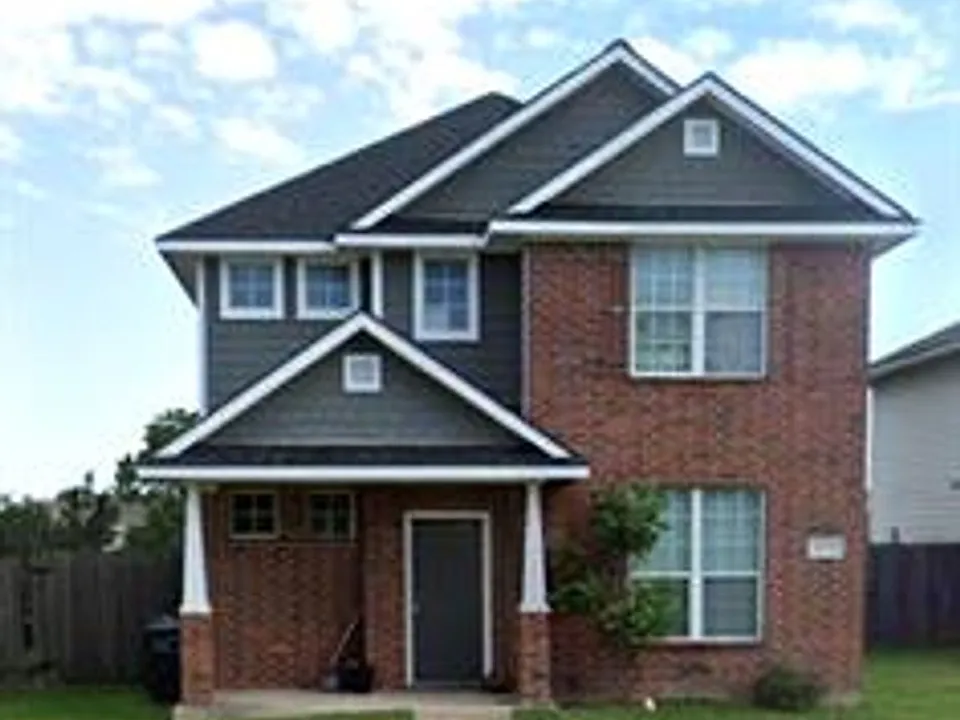 4119 McFarland Dr
