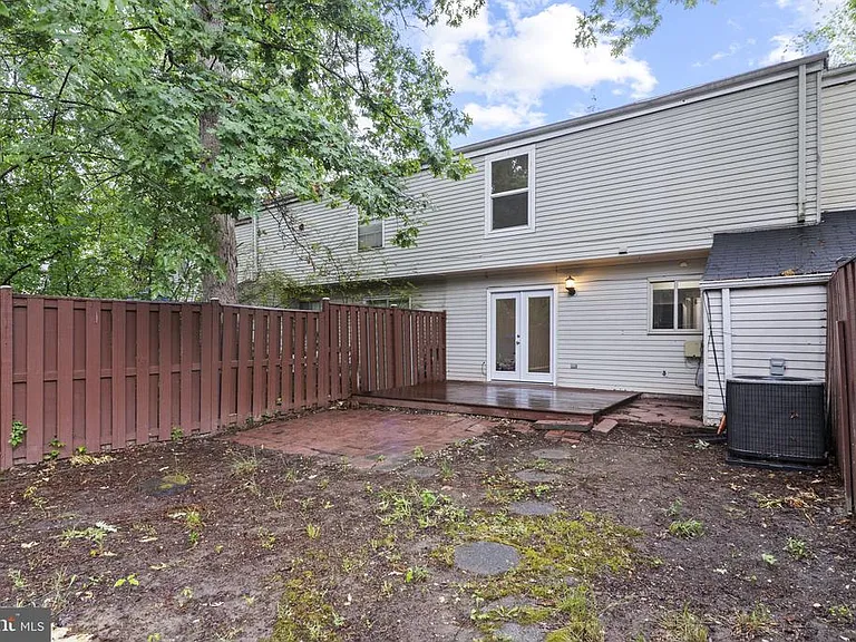 1718 Brightwell Ct — Photo 24