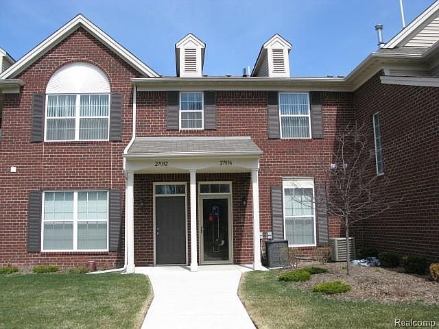 1st image of 27036 Carrington Pl