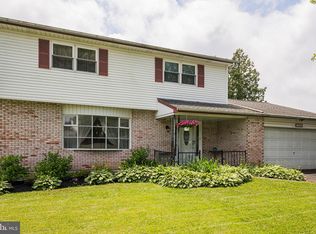 7484 Catalpa Dr, Macungie, PA 18062