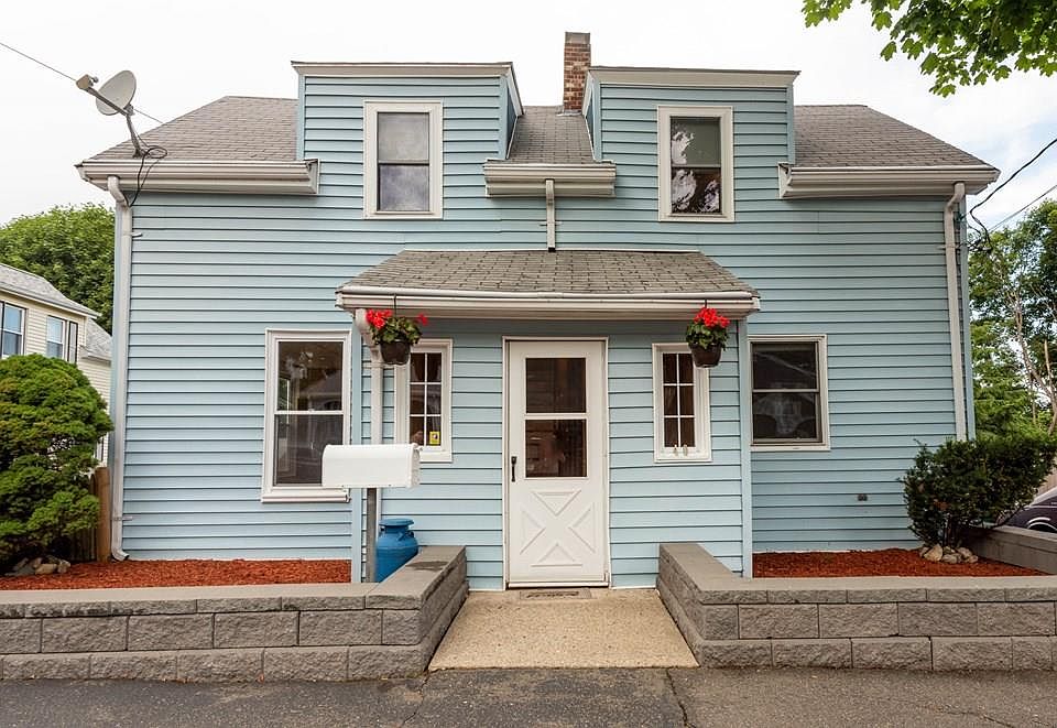 1st image of 40 Fair Oaks Ave