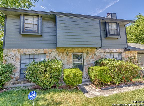 3rd image of 14511 Plumwood St