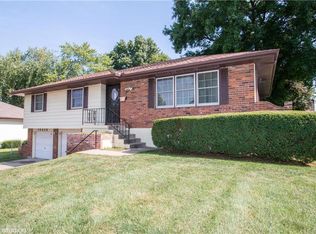 15413 E 37th St S, Independence, MO 64055