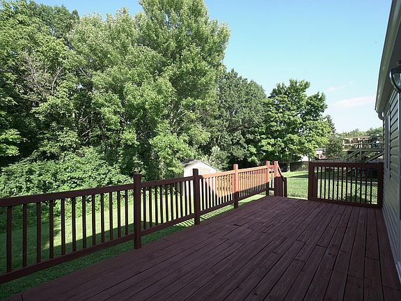 4th image of 2028 Woodcrest Dr