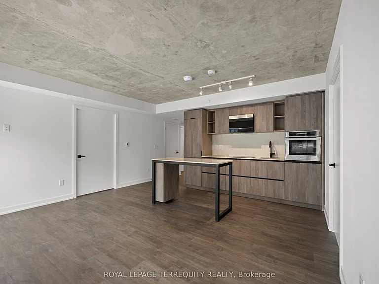 2 Augusta Ave #1303 — Photo 4
